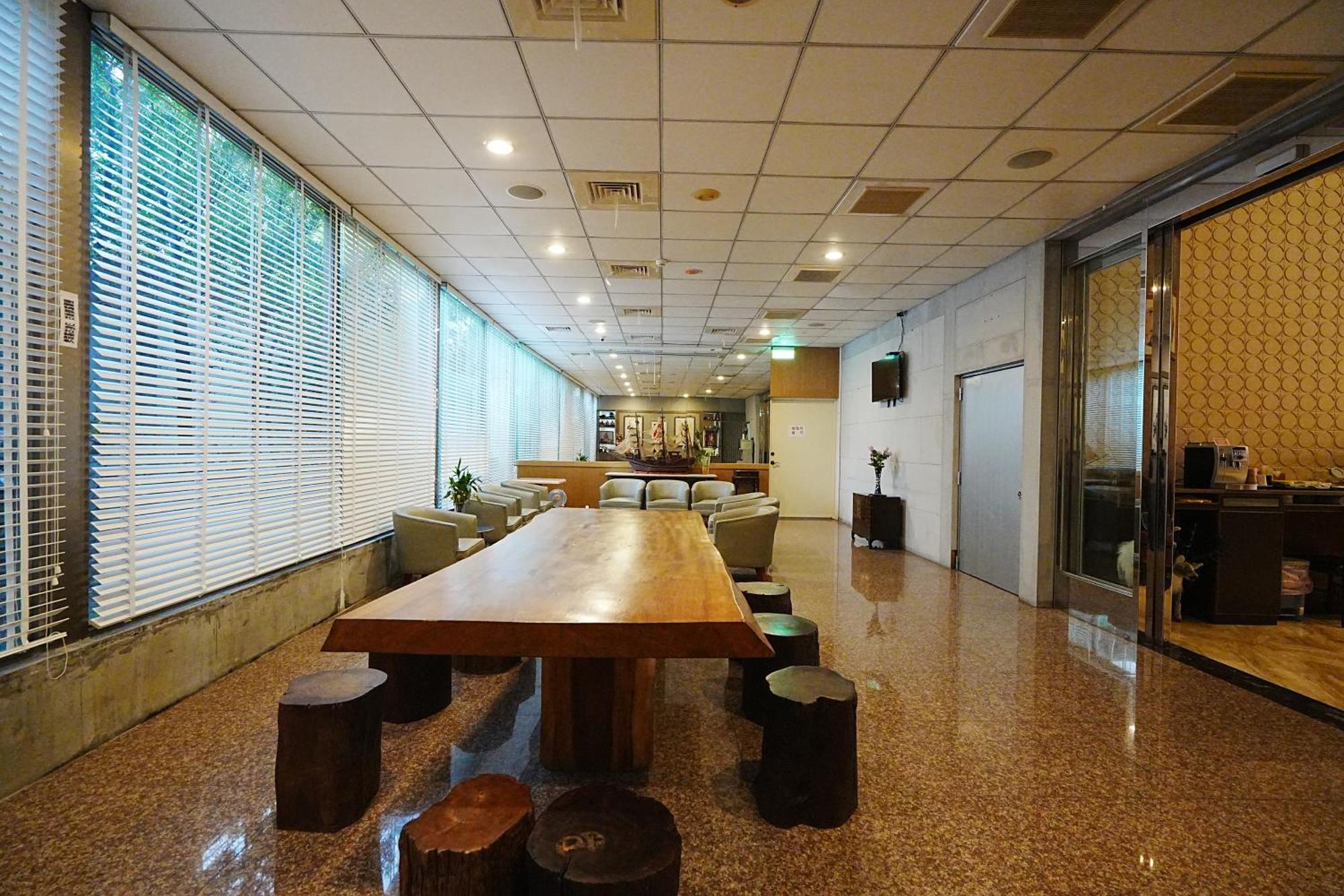 York Hotel Tajpej Kültér fotó